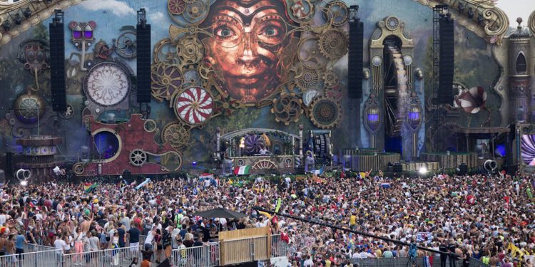 Znak u Belgiji? Potpuno uništena pozornica festivala poznata po okultnoj simbolici