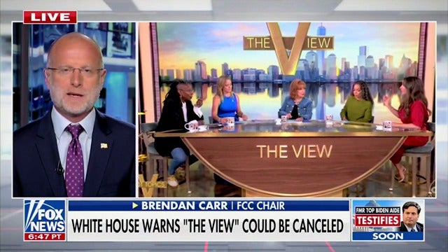 Brendan Carr je to rekao "to je sasvim moguće" Postoje problemi s pogledom na pitanje o Fox News -u je li emisija sada u križanju Trumpove administracije.