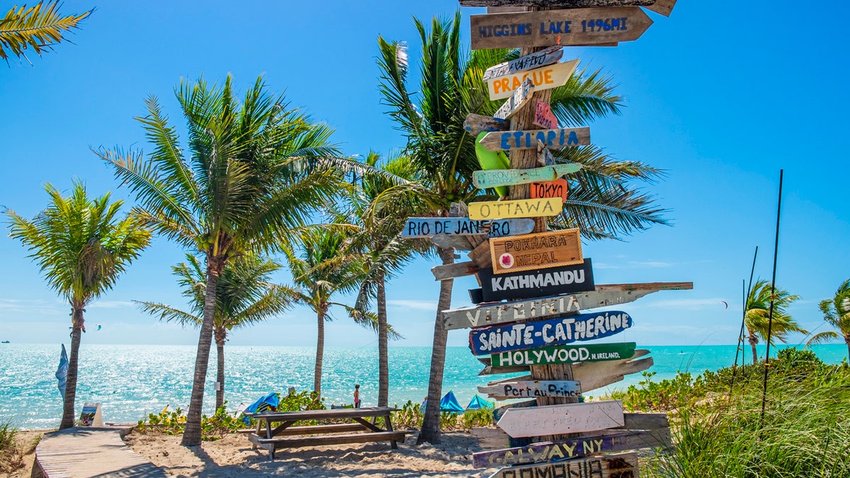 Turci i Caicos, Providenciales - Long Bay Beach