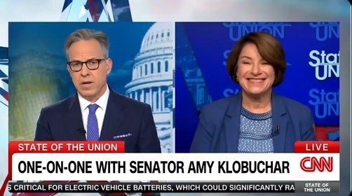 Senatorica Amy Klobuchar odgovorila je na pokušaje Donalda Trumpa da optuži demokrate za diranje istrage