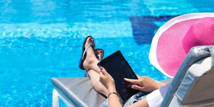 Stranicima zabranili ulazak na bazen: "Seksualno su uznemiravali druge goste"