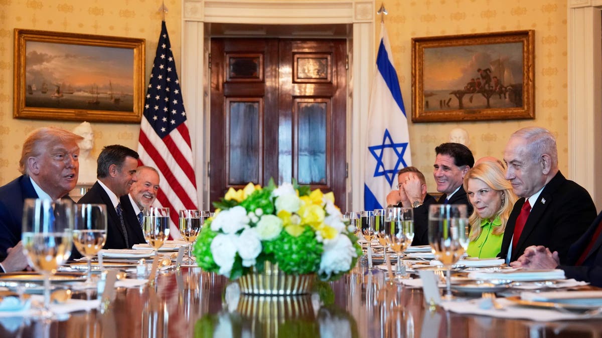Trump upoznaje Netanyahu