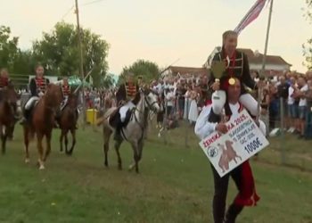 10. ŽENSKA ALKA Katarini je tek 14 godina i već je osvojila ovogodišnju Alku