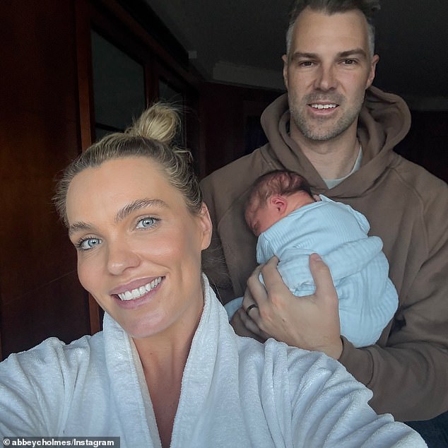 Vratila se TV dužnostima sa Kanalom sedam zbog njihovog nedavnog poraza od Western Buldoga Essendona