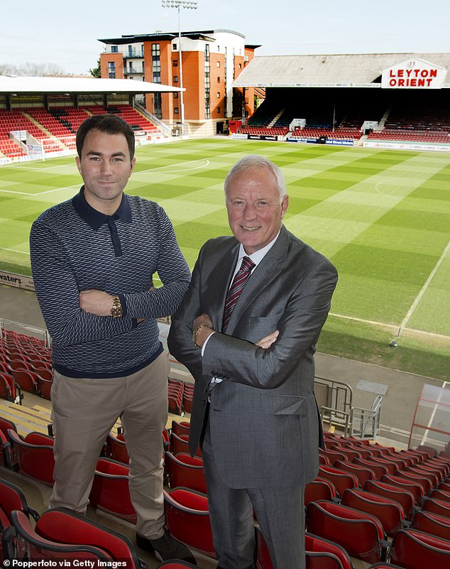 Hearn ima iskustva u sportu, radeći s ocem Barryjem, koji je bio predsjednik Leyton Orienta 19 godina između 1995. i 2014.