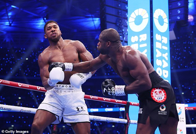 Bivši dvostruki prvak u teškoj kategoriji nije bio u bokserskom ringu otkako ga je Daniel Dubois nokautirao u rujnu