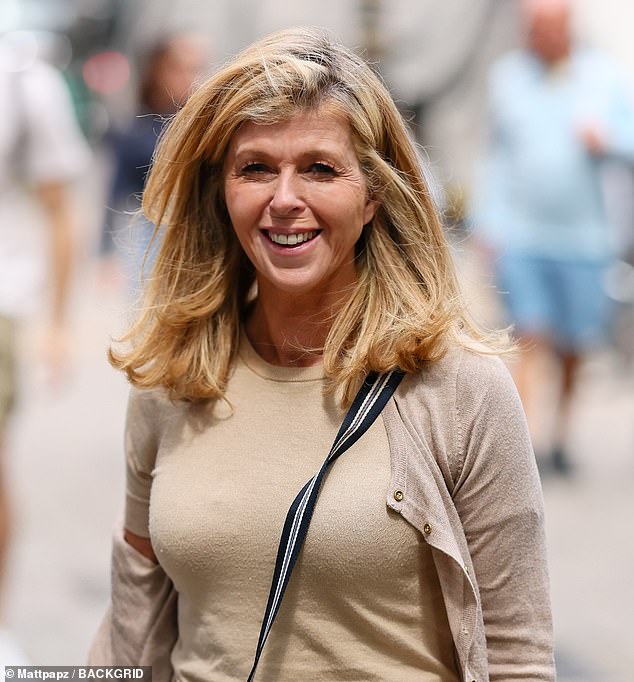 Kate je bila prisiljena prodati svoj drugi dom nakon što je Derek vodio hrabru četverogodišnju bitku protiv Coida prije nego što je tragično prešla u siječnju prošle godine