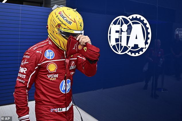 Leclerc-ov suigrač Ferrarija- Lewis Hamilton- mogao je samo prikupiti vrijeme dovoljno dobro za P12