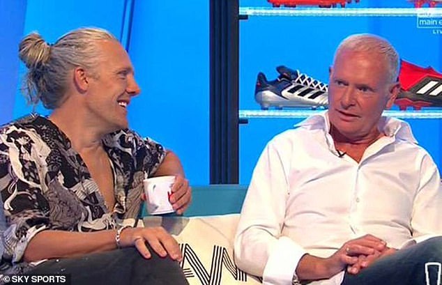 Nakon njegovog slavnog boravka, Jimmy se pridružio prezentacijskoj liniji za Soccer AM i suočio se s izložbom sve dok nije bio namijenjen 2023. godine (na slici s Paulom Gascoigneom)