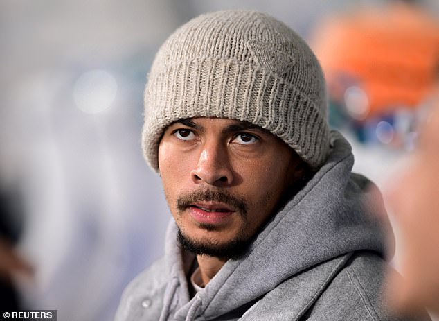 Ovo posljednje otkrivenje u suprotnosti je s nedavnim izvješćima iz Italije u kojima se navodi da se Dele želi povući