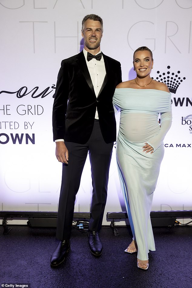 Holmes je rekao da svinje karijere, obitelji i drugih obveza mogu koegzistirati