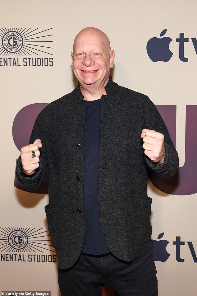 Ross, poznat kao 'General Pearmaster General', bio je jedan od komičara koji je sudjelovao u pečenju