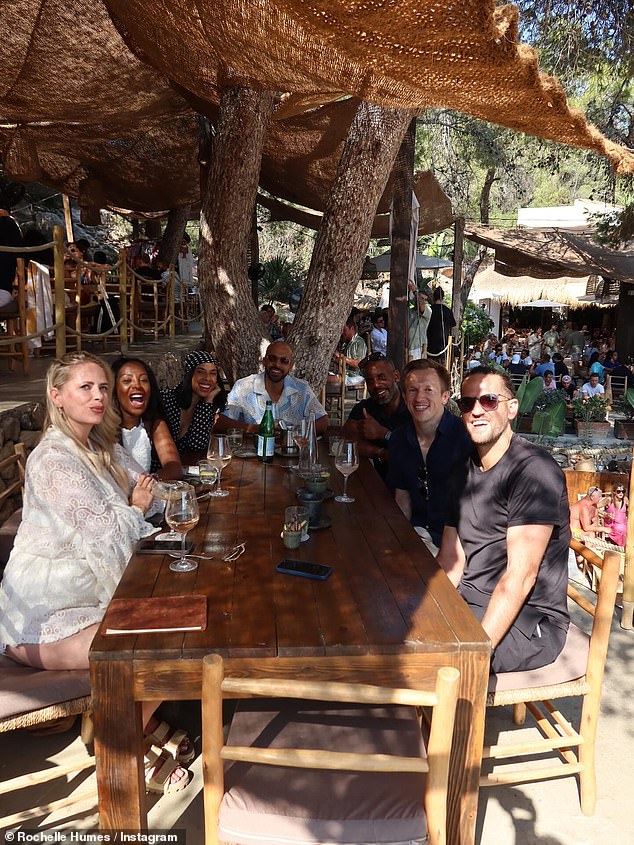 Kasnije su zajedno uživali u obroku