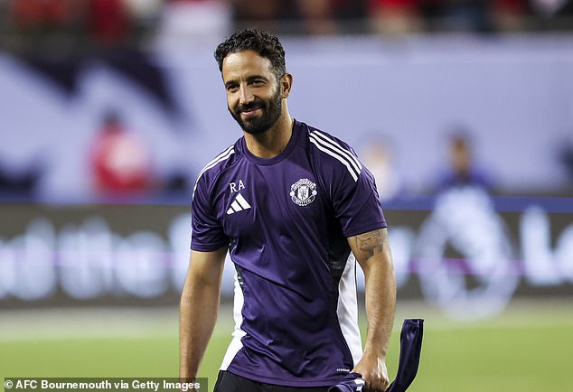 Crveni vragovi konačno su se u utorak zanimali za slovenski napadač betona, uz ponudu od 73,8 milijuna funti