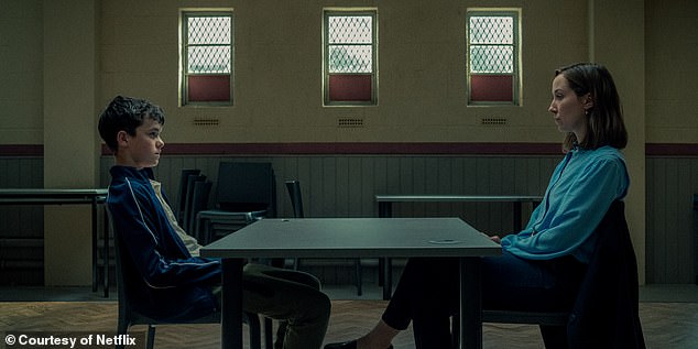 Dok su dijelovi scene improvizirani, video na društvenim mrežama pokazao je složen scenarij koji je Owen morao naučiti prije snimanja filma