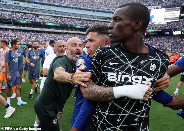 Jackson ima disciplinski problem - i poslao je i u posljednjoj utakmici Chelseajeve sezone i na klupskom Svjetskom kupu protiv Flamenga, prije nego što se zaglavio u PSG -u