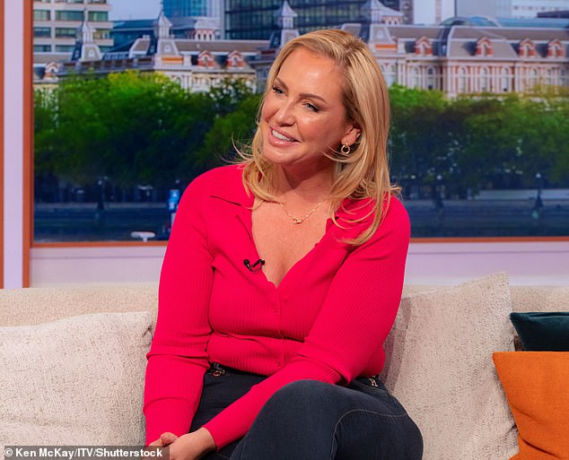 Josie Gibson otkrila je da je pribjegla 'prelasku u karavan' nakon što je jutarnja obnova kuće zvijezde ostavila 'besana i stresom kroz krov'