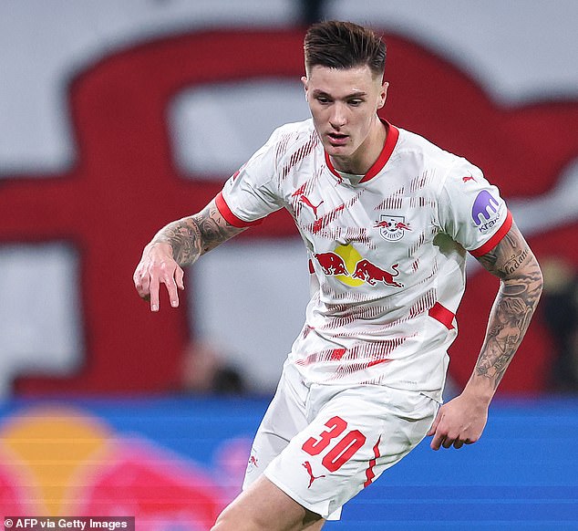 Chelsea smatra da će cijena za Garnacho pasti ako United osigura potpisivanje RB Leipziga naprijed Benjamina Seskog