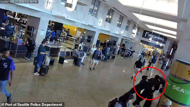 Snimke Richardsonovog nasilnog čina stekao je Daily Mail Sport prošlog vikenda