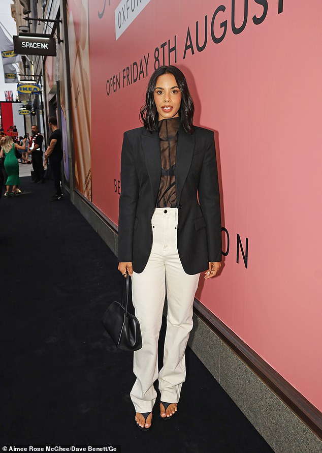 Rochelle se upravo vratila s Ibize i uputila se na događaj sa svojom sestrom