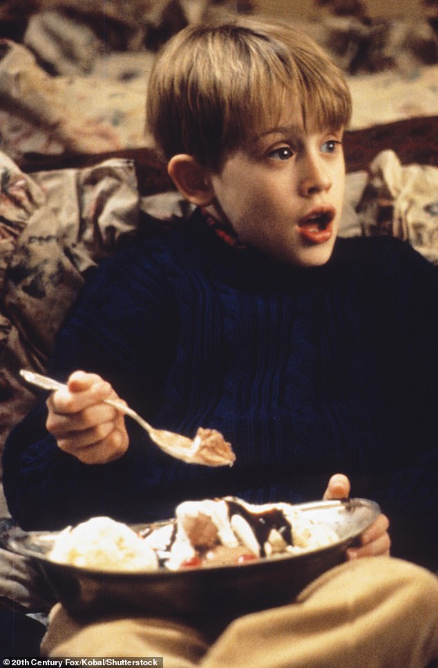 Ali rekao je da je rekao: 'Kad sam bio u trgovini, to je: "Gdje su vaši roditelji? Zašto mi nećeš reći?" I rekao sam: "Jer si stranac" taj je bio moj