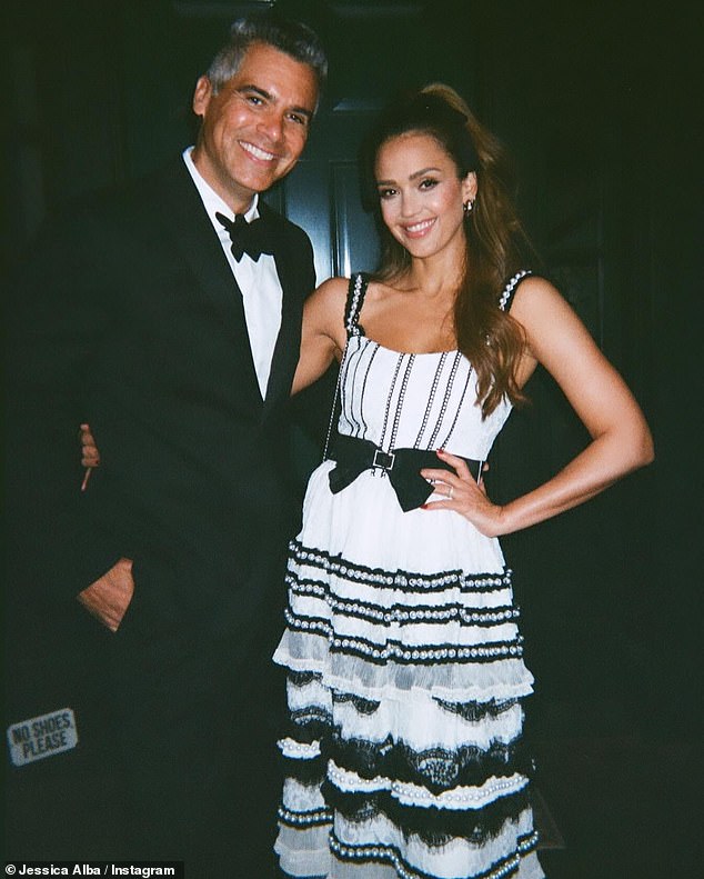 Nova romansa Jessice dolazi mjesecima nakon što se prijavila za razvod od Cash Warrena nakon gotovo 17 godina braka u veljači