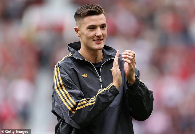 Slovenia International pridružio se Crvenim vragovima iz RB Leipziga za 74 milijuna funti ovog vikenda