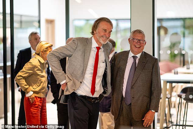 Scotsman je viđen kod Ratcliffea na otkrivanju u petak