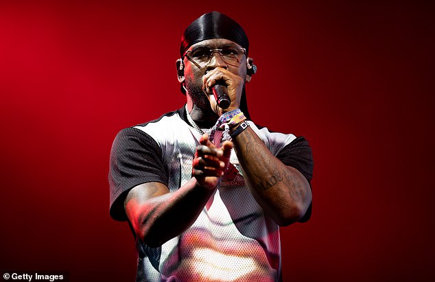 Skepta (na slici) - Pravo ime Joseph junior Adenuga - zabranjeno je ući u Australiju nakon što je 2016. udario muškarca u noćni klub u Melbourneu