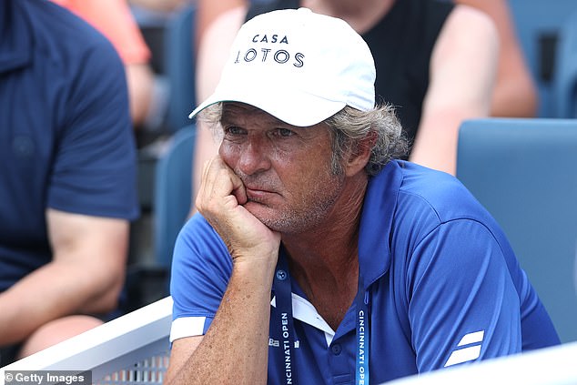 Roig, koji je nekada bio dio tima Rafaela Nadala, osmi je trener karijere Raducanu