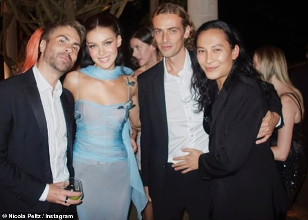 Dizajner Alexander Wang (desno) bio je jedan od sudionika superzvijezde, prethodno je viđen na događajima s mladenkom