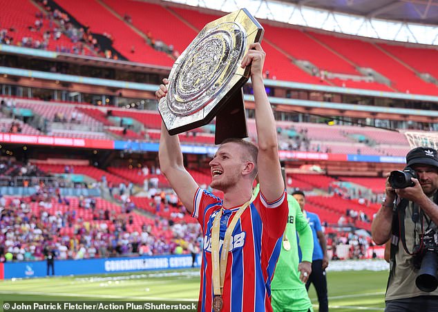 Adam Wharton nalazi se na popisima Real Madrida, Liverpoola, Manchester Cityja i Manchester Uniteda