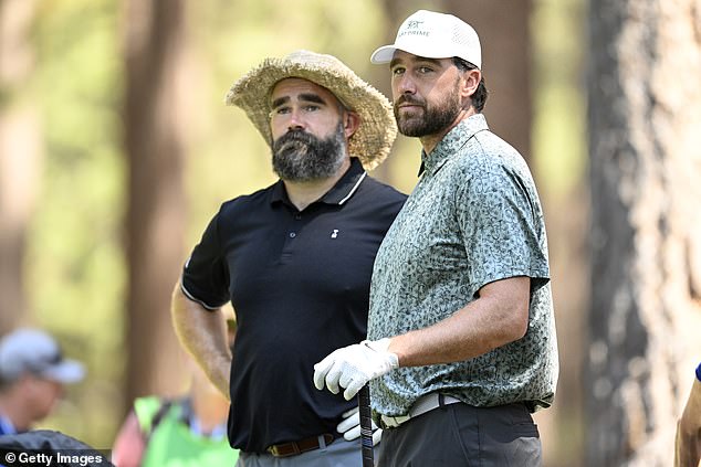 Slike iz prošlog mjeseca pokazale su prethodni stil s kojim je Jason ranije otišao