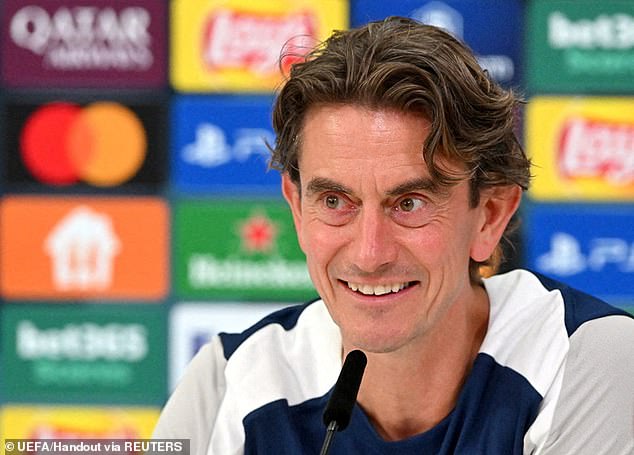 Frank je imenovan nakon gadne sezone Premier lige, a Spursi su na kraju završili na 17. mjestu