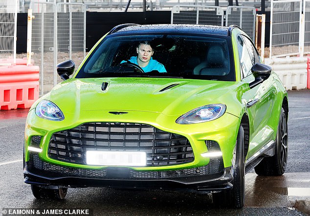 Haalandova kolekcija također uključuje Aston Martin DBX 4x4 u vrijednosti od 350.000 funti