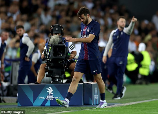 Bila je frustrirajuća noć za Khvicha Kvaratskhelia koji je zamijenjen na sat vremena