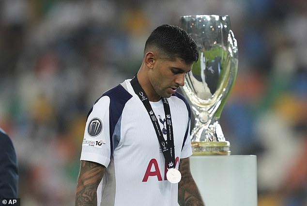 Romero je i dalje povezan s odlaskom, a Tottenham mora dokazati da postaju ozbiljni tim, kao i financijski se natječu ako žele da potpiše novi ugovor