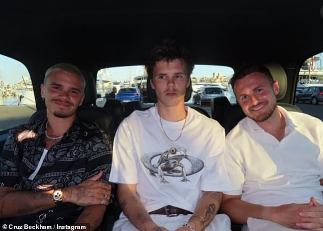 Romeo i Mitchell bili su zajedno u timu do siječnja 2022. godine, a činilo bi se da je za vrijeme svog boravka na Floridi porastao blizu klana Beckham