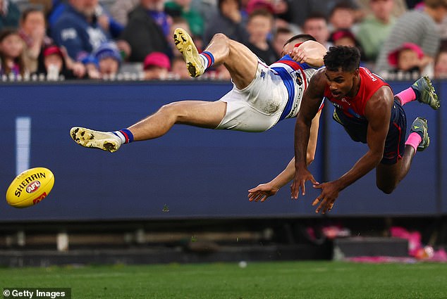 AFL već gleda na drugu američku inicijativu, ovaj put razmatrajući ugovore o ograničavanju ugovora u pet godina kako bi se spriječilo igrače poput Melbourne Star Kysaiah Pickett potpisujući natečene ugovore