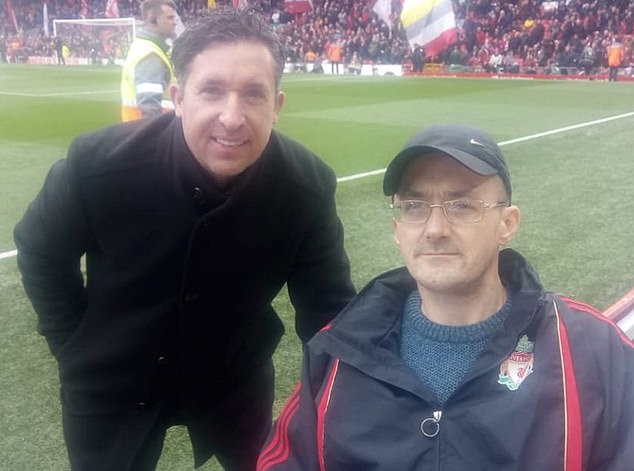 Mogan je slikao legendu Liverpoola Robbieja Fowlera. Ako se proglasi krivim za rasizam, navijač će Liverpool zabraniti za život