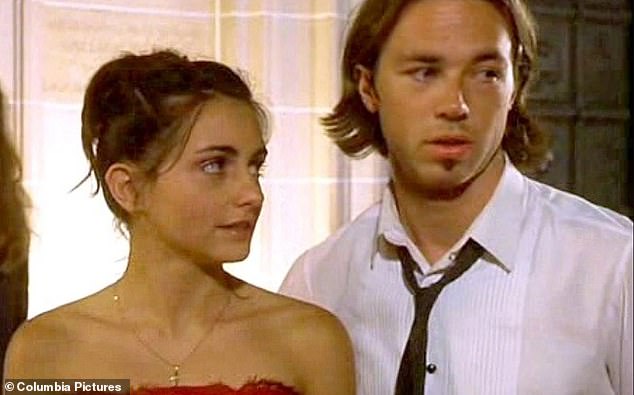 Na slici: Pia Miranda i Kick Gurry u sceni iz hit Aussie Teen Film koji traži Alibrandi 2000. godine