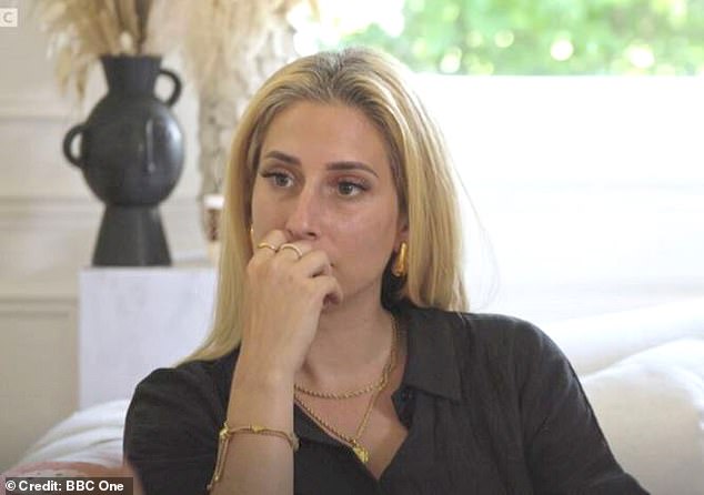 Stacey je nominirana u kategoriji najboljih vodiča, gdje se suočava s jakom konkurencijom od Ant -a i DEC -a, Alison Hammond, Claudia Winkleman i Gary Lineker