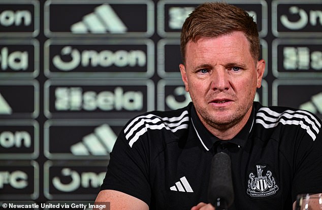 Howe je rekao da je Newcastle opravdan u reagiranju na Isaka, ali njegova je sklonost bila da se ne odigrava javno