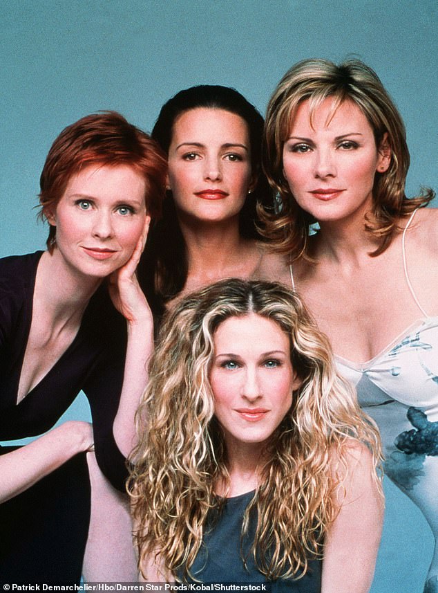 Tijekom godina dugo je zujao oko sukoba između nje i njezinih SATC kostara, posebno Sarah Jessica Parker; Glumci prikazani 2001. godine