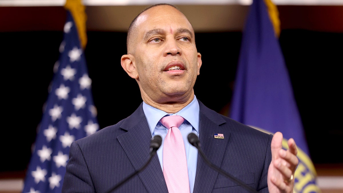 Veleposlanik Hakeem Jeffries izbliza