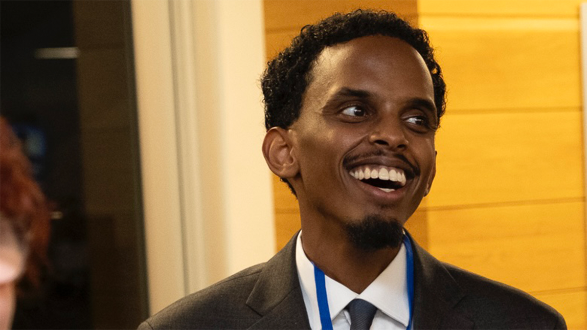 Omar Fateh, koji je nedavno osvojio odobrenje demokrata u Minneapolisu na gradskim gradonačelničkim izborima u gradu 2025. godine, uspoređuje se s Zohran Mamdani iz New Yorka Mamdani