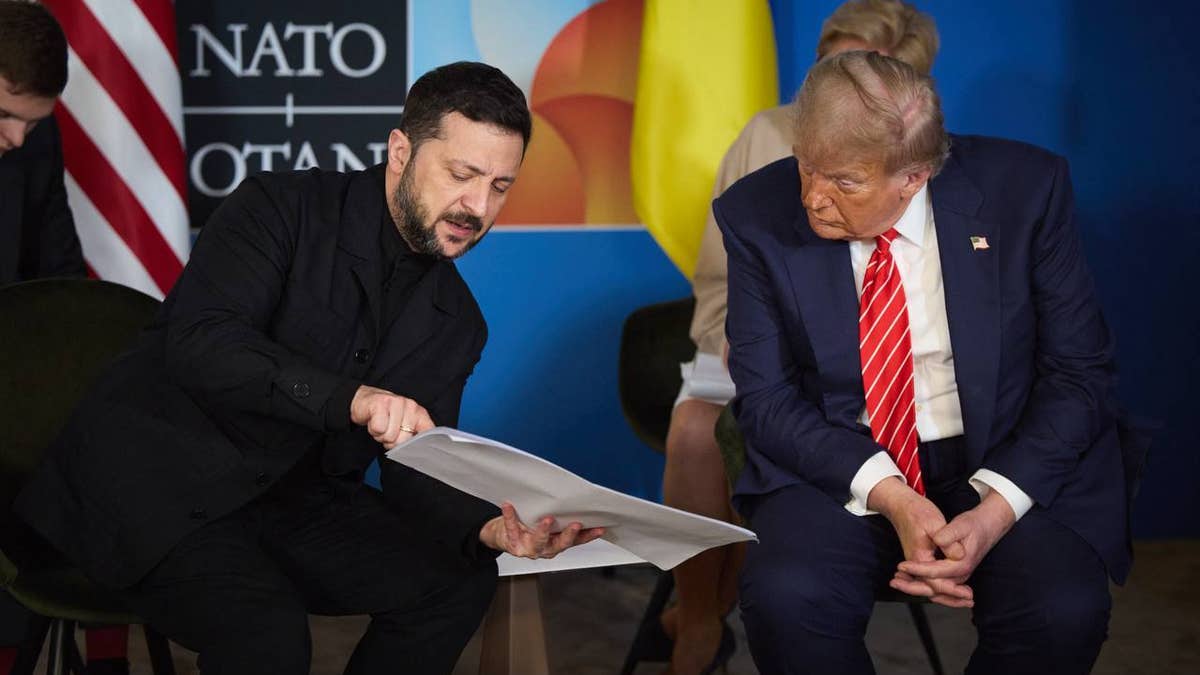 Predsjednik Donald Trump sastaje se s ukrajinskim predsjednikom Volodymyr Zelenskyy tijekom samita NATO -a u Haagu, Nizozemska