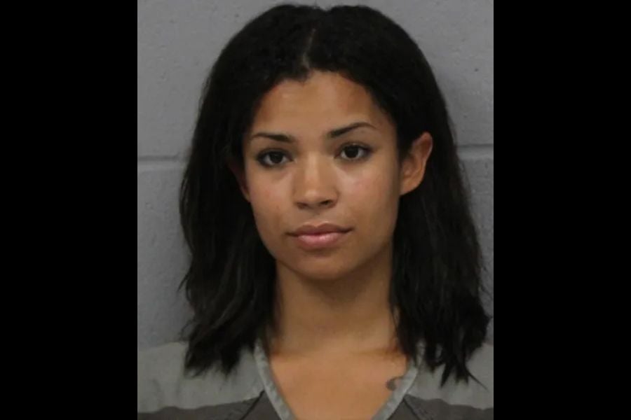 Amaris Sampson (29) u srijedu je poznatiji kao udarni streamer Xenathewitch u vezi s navodnim pucanjem pištolja