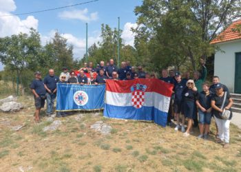 ‘KARUSEL ISTINE’ Udruge veterana Domovinskog rata „Brodosplit“ podsjetio je na izlazak 1. bojne 114. brigade ZNG na prvu ratnu zadaću