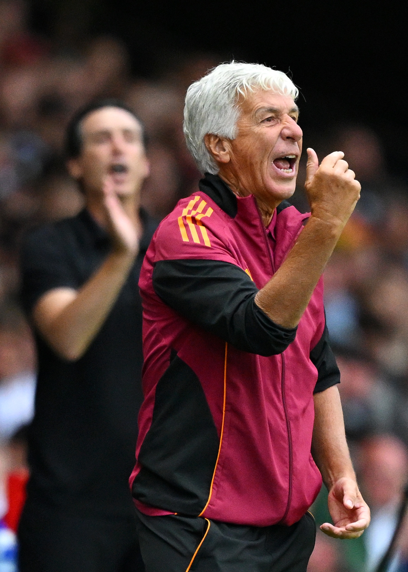WALSALL, Engleska-06. kolovoza: Gian Piero Gasperini, glavni trener AS-a Roma, gestikulira tijekom predsezonske prijateljske utakmice između Aston Vile i kao Roma na stadionu Palet-Track Bescot, 6. kolovoza 2025. u Walsall, Engleska. (Foto Clive Mason/Getty Images)